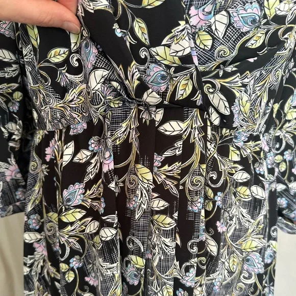Torrid Black Floral Midi Dress fit & flare wrap size 1X white chartreuse v-neck - Picture 5 of 16